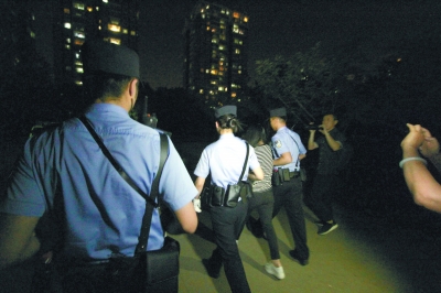 造纸_qq上的上门服务人到付款可靠吗