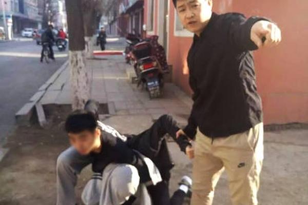 绘画设计。qq搜的周边上门服务到后付款,qq附近人上门人到付款真假