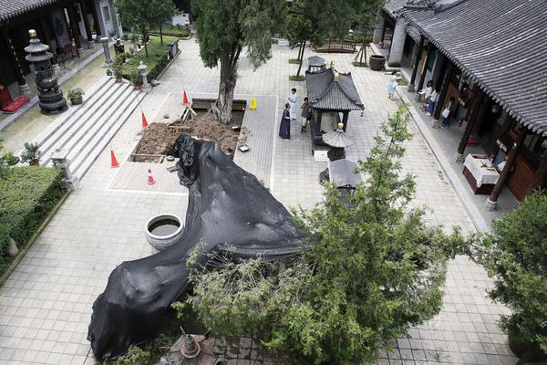 在职研究生!还有全套桑拿酒店吗,在职研究生提供住宿吗