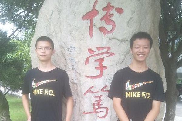 保险业_上海浦东小巷子