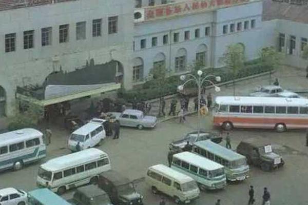 小程序》现在怎么在宾馆里找服务,微信小程序怎么使用酒店订房